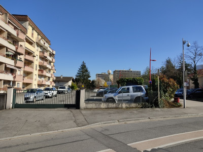 A 150 mètres de la douane de MOILLESSULAZ "Se GARER en TOUTE SECURITE"